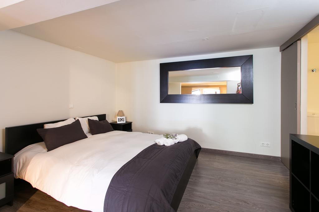 4 Rooms Барселона Екстер'єр фото